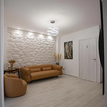 Monia Rooms&hospitality Гостевой дом