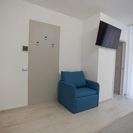 Monia Rooms&hospitality Guest house *